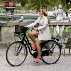 Elegance in Jardin de Luxembourg